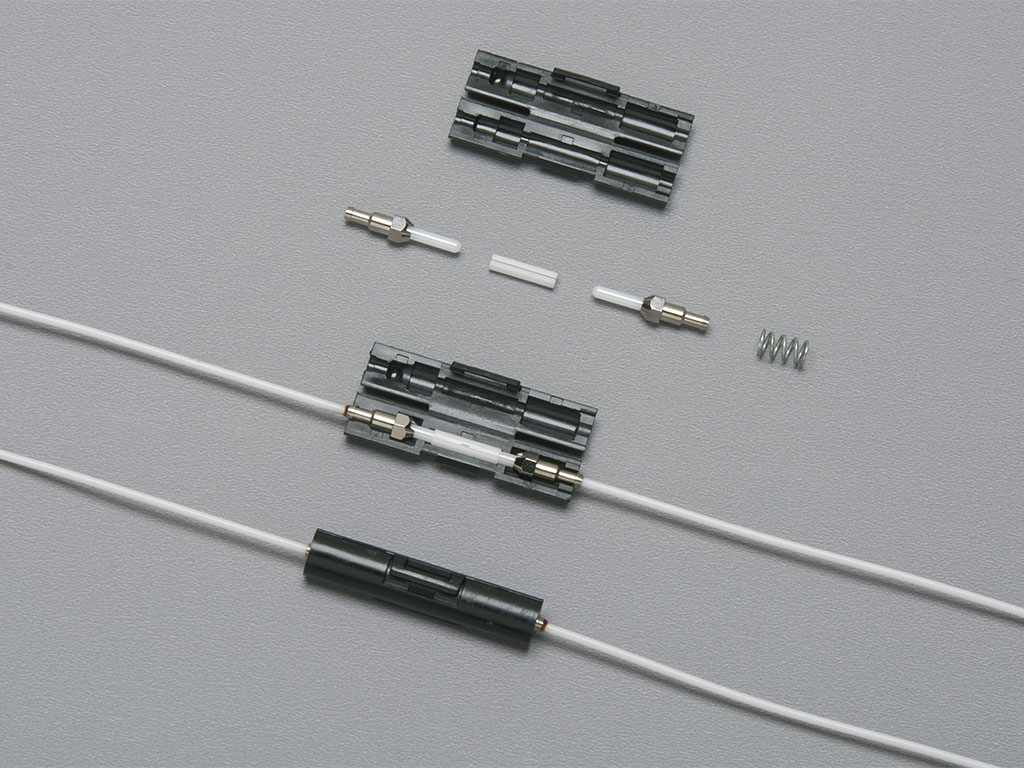 Molex_1060730021