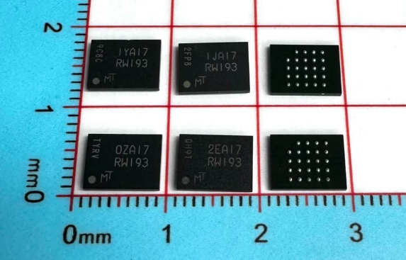 Micron Technology_MT25QU512ABB8E12-0SIT