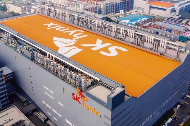 Why SK hynix Chips Are Critical for GPUs, AI Training, and Data Center Infrastructure